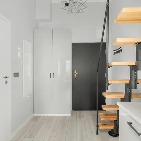 Charming And Modern Studio With Mezzanine In Poznan Center By Noclegi Renters Exterior photo