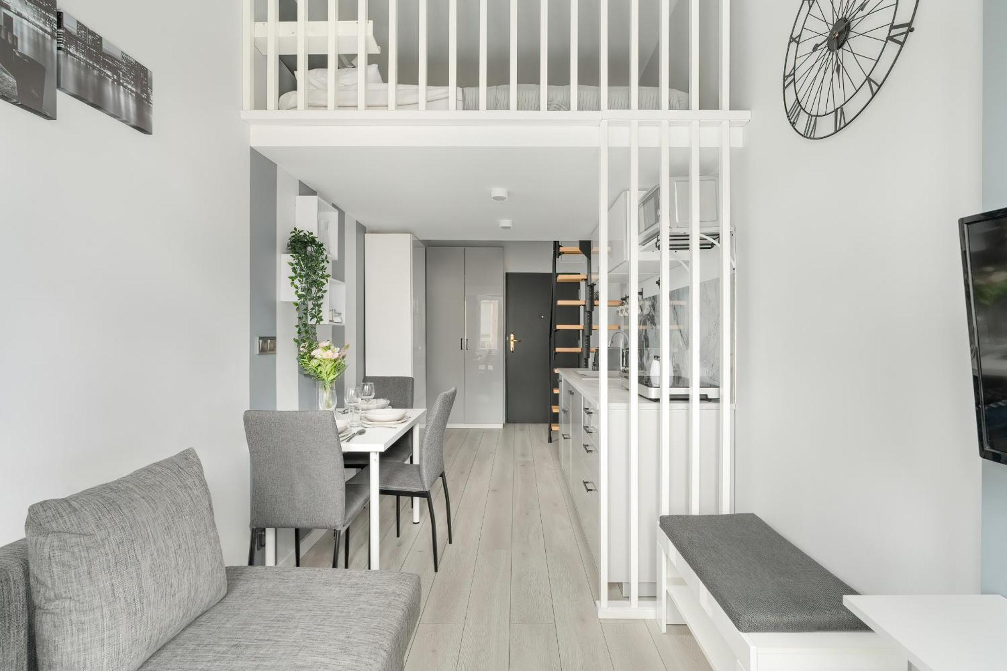 Charming And Modern With Mezzanine In Center By Renters * Poznan