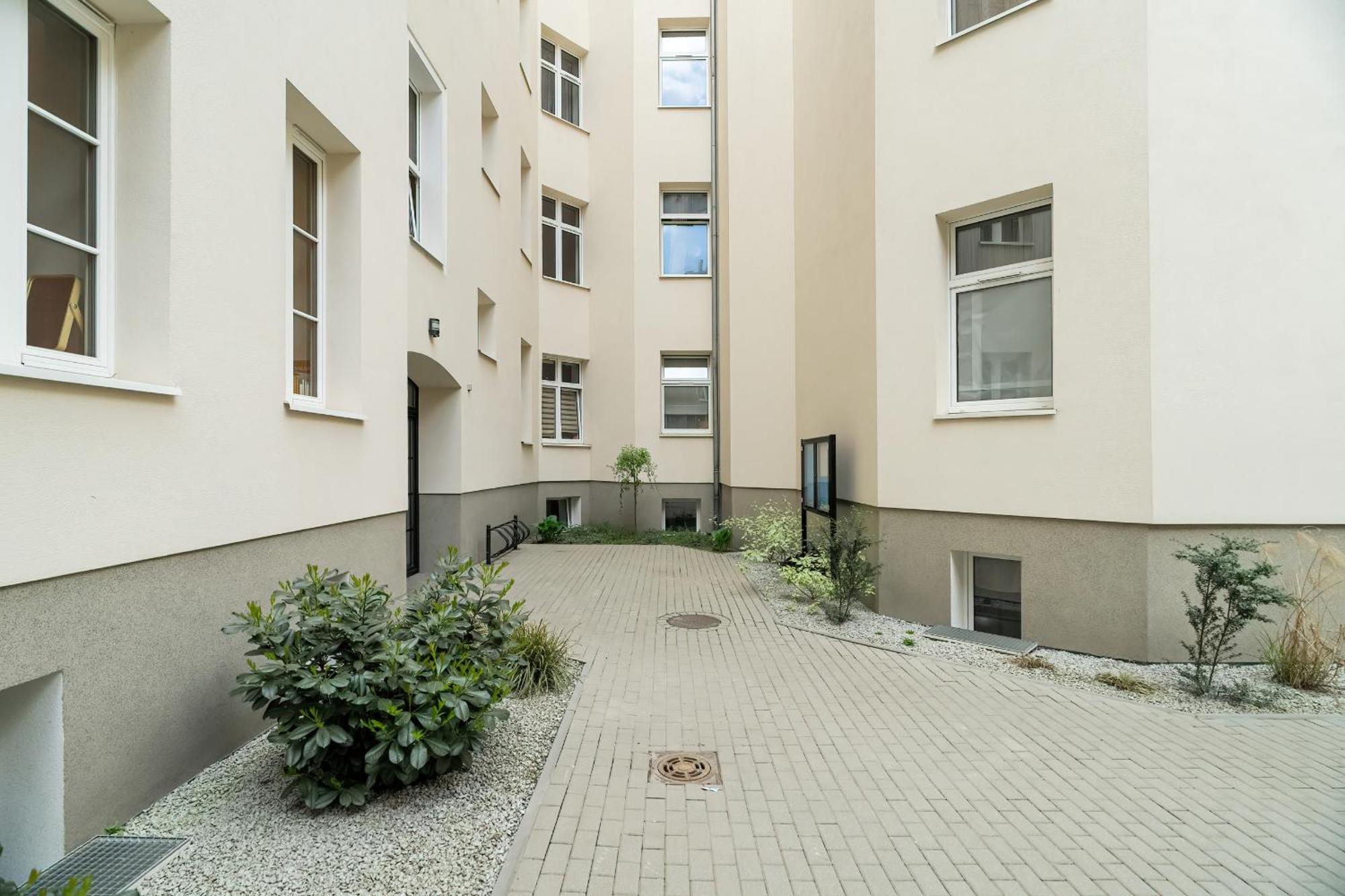 Charming And Modern With Mezzanine In Center By Renters Apartamento Poznan
